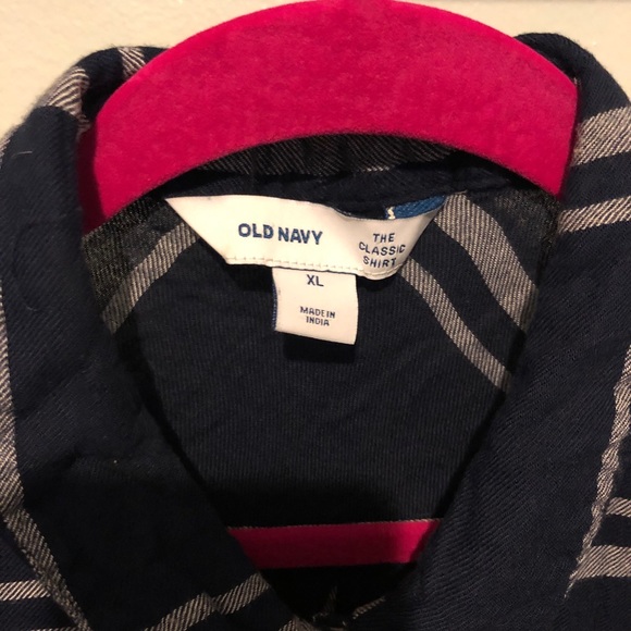 Old Navy plaid long sleeve button down shirt - Picture 2 of 2